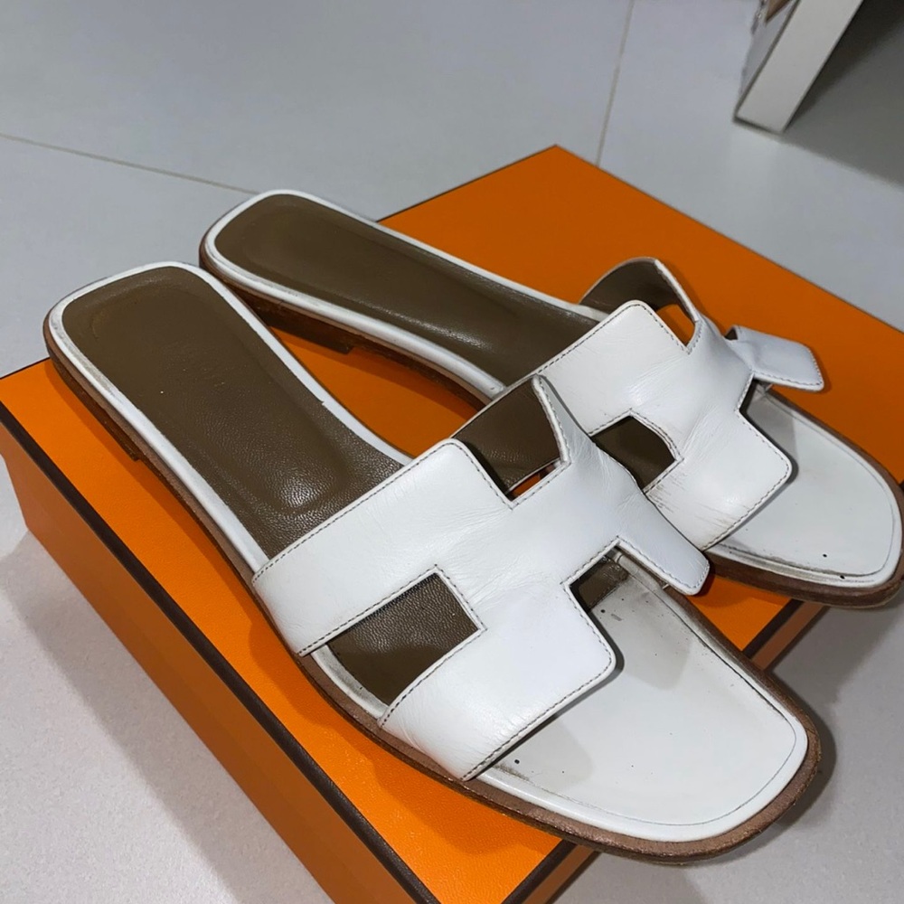Good condition Hermes Oran sandal